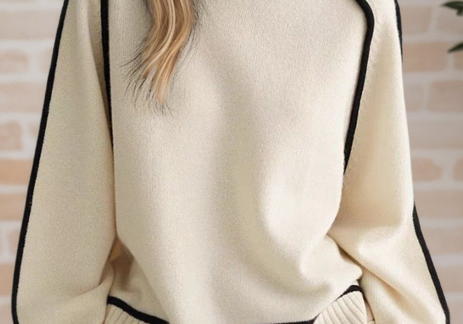 Donna | Elegant High-Neck Jumper