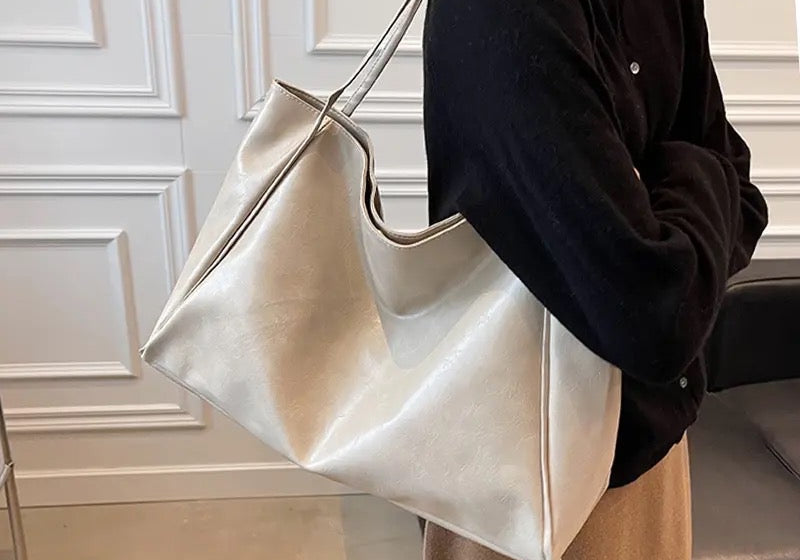 Patricia™ | Shimmering Leather Bag