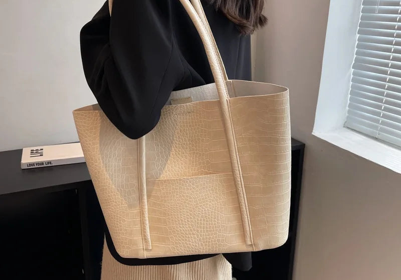 Christina™ | Refined Shoulder Bag