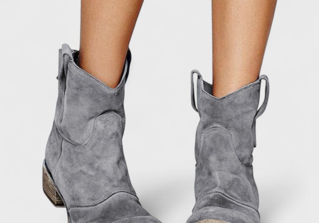 Carlotta | Timeless Elegant Ankle Boots