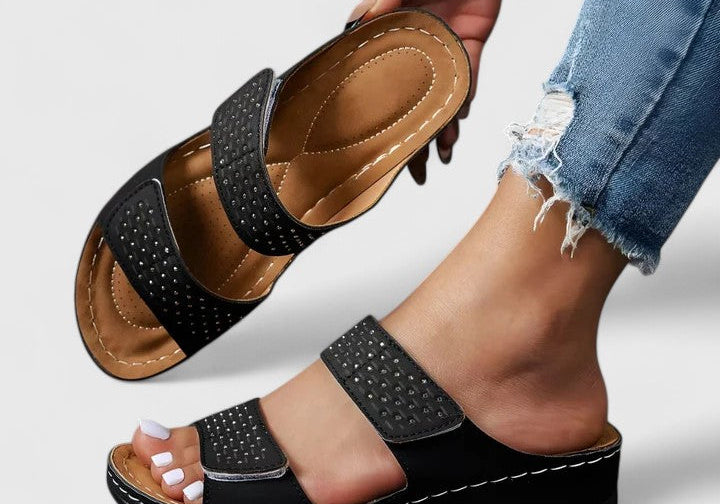 Chelrie | Comfortable Orthopaedic Sandals