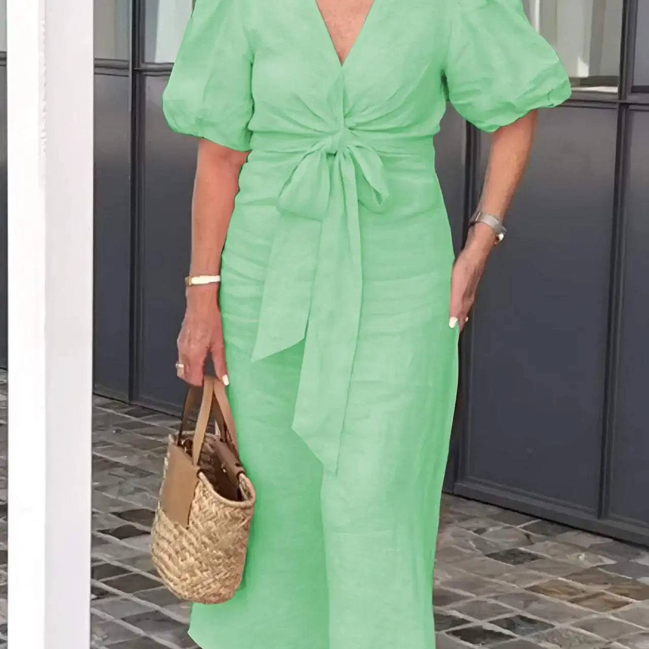 Lynora | Elegant V-Neck Midi Dress