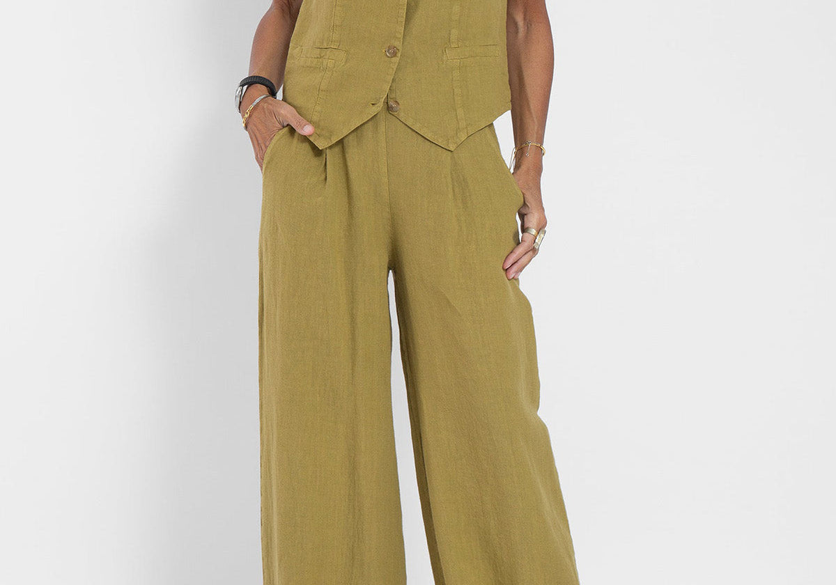 Aira | Buttoned Waistcoat & Wide-Leg Trousers Set